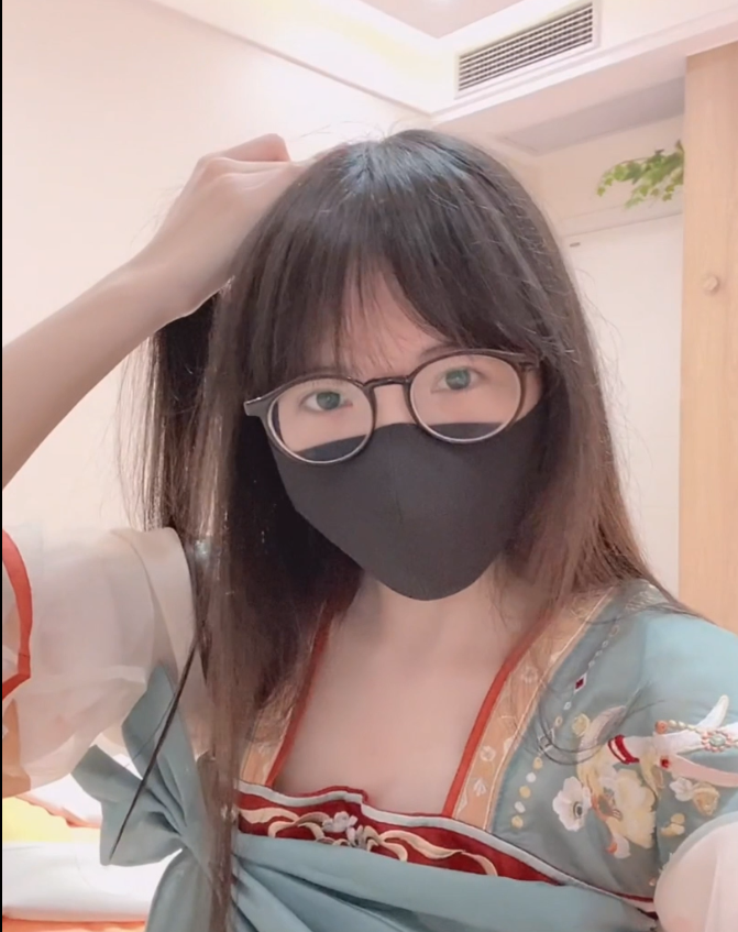 眼镜口罩妹合集