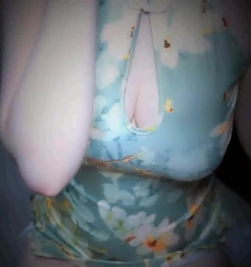 0603095024.jpg 虎牙肉淼淼小姨来看作业