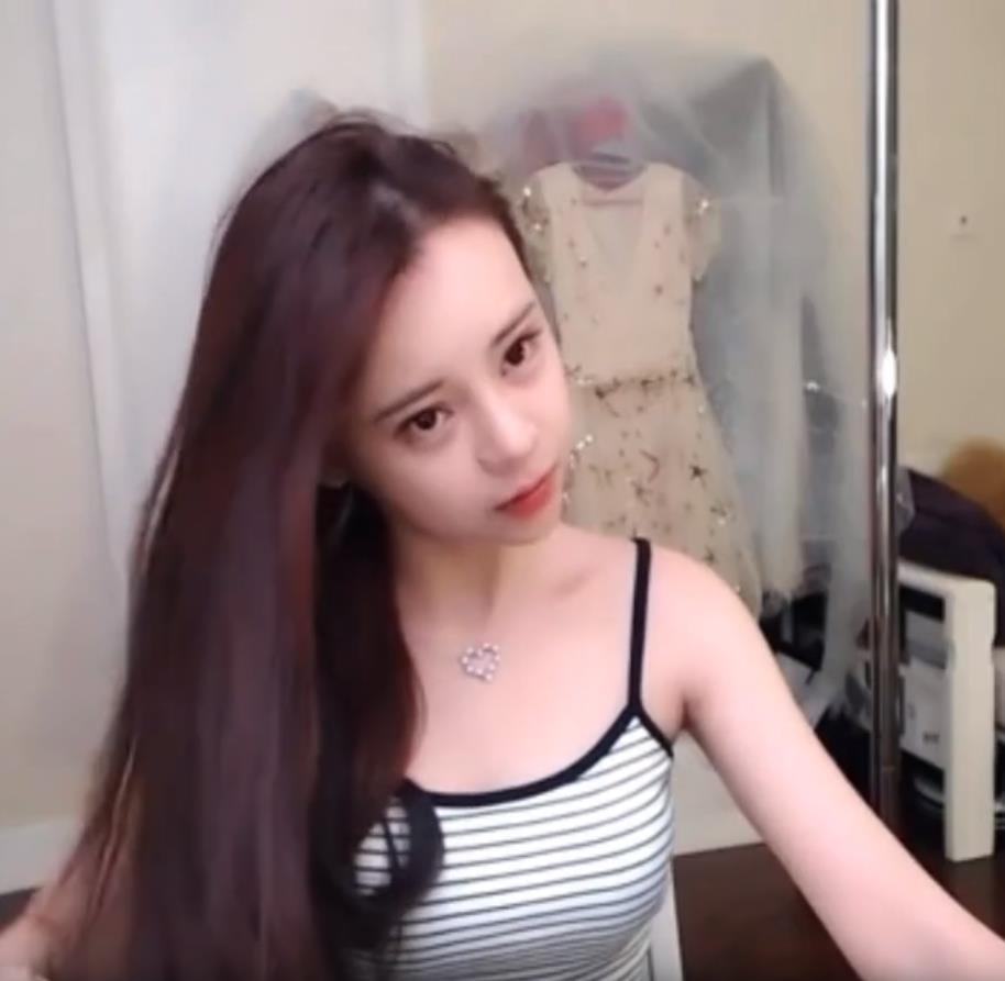 0501093552.jpg 老资源 熊猫 Cheri婉婉 直播录像回顾