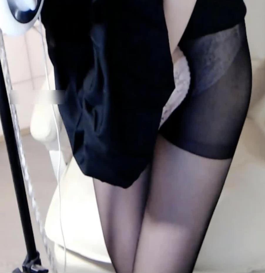 0831141152.jpg 婉儿别闹《学妹的毕业礼物》8月火箭福利