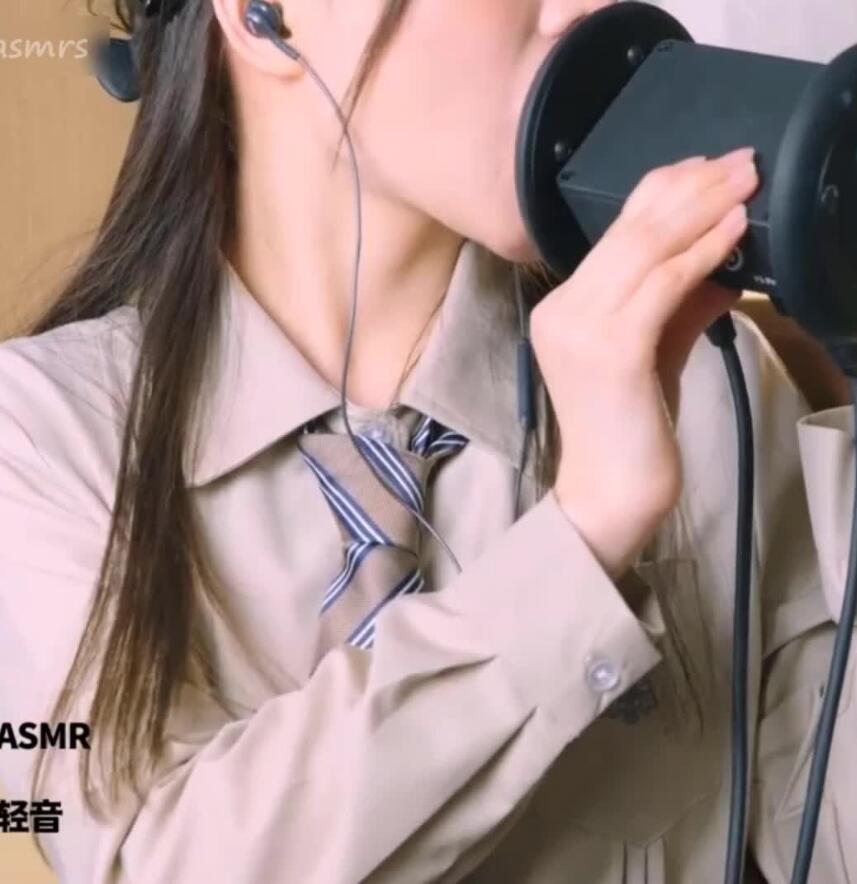 肉肉会员22.12月ASMR福利JK制服舔耳