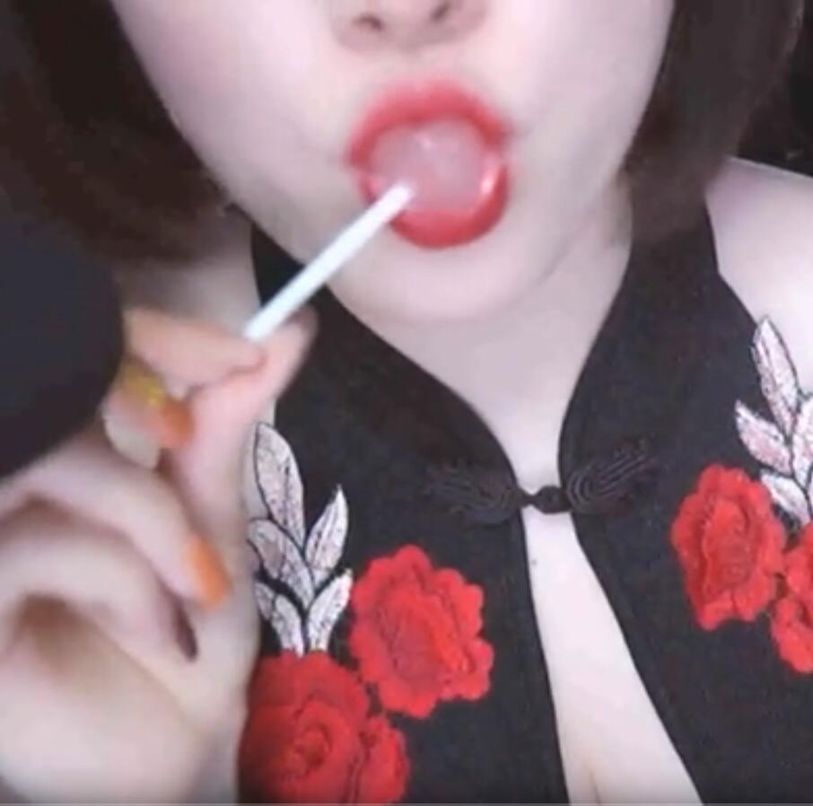 虎牙肉淼淼 哥哥的棒棒糖好好吃