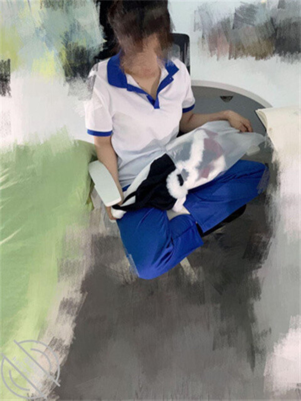 海角大神『晓彤表妹』忽悠表妹穿圣诞衣